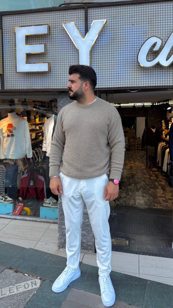 Sıfır Yaka Yünlü Kazak Krem