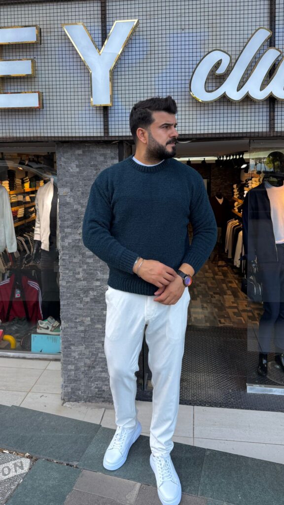 Sıfır Yaka Yünlü Kazak Petrol