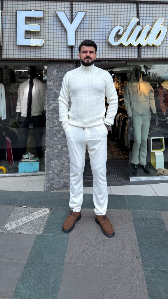 Balıkçı Yaka Kazak Beyaz