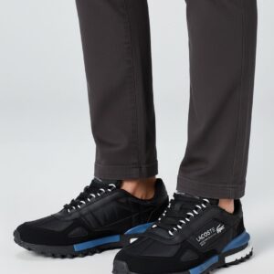 Siyah mavi detaylı ve tırtıklı tabanlı erkek spor ayakkabı