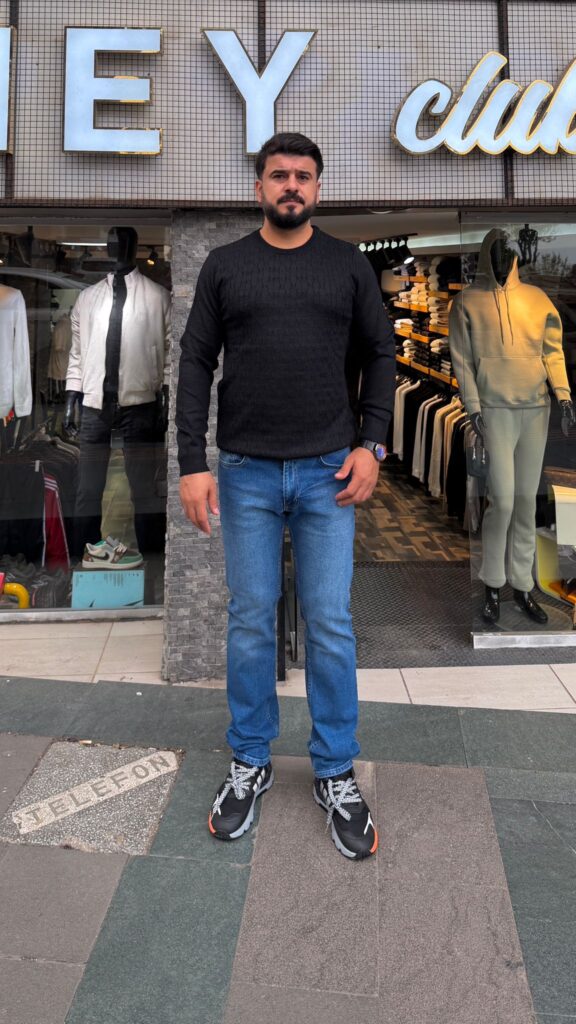 Sıfır Yaka Kazak Siyah